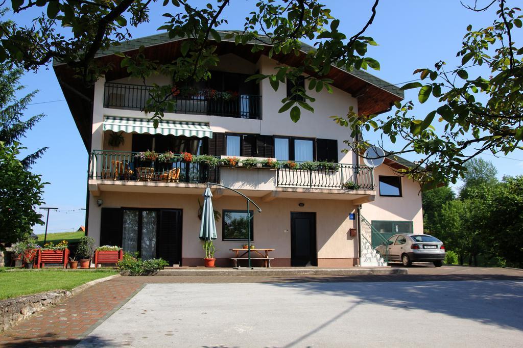 Apartments Strmac سلوني المظهر الخارجي الصورة